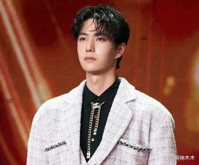 王一博缺席路演时间点微妙，才有明星被曝嫖娼，狗仔纷纷爆料