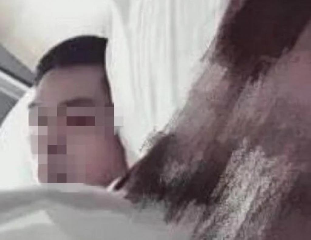 睡粉怀孕堕胎，今日热搜重演