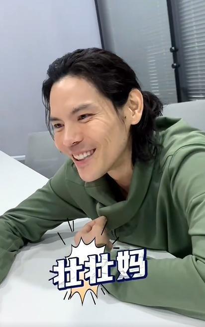 向佐回复“郭碧婷老公不回家”留言 称我天天都回家