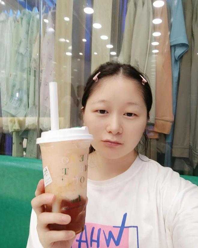 涂磊回应被女生举报强奸，已前往警局报案，现场画面曝光