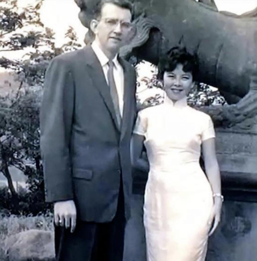 再红的顶流，身子也还是被看光了？