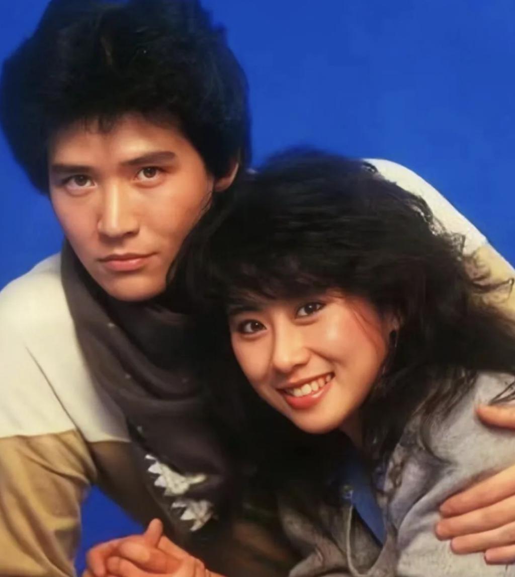 再红的顶流，身子也还是被看光了？