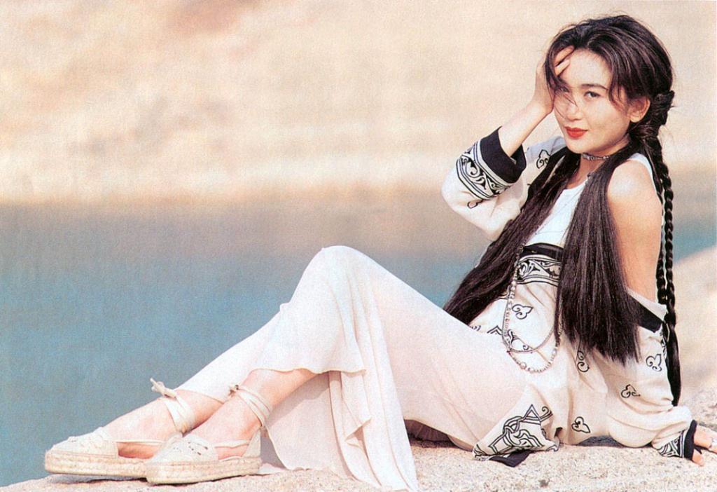 新版妲己惹争议：最美“狐狸精”，还得是她