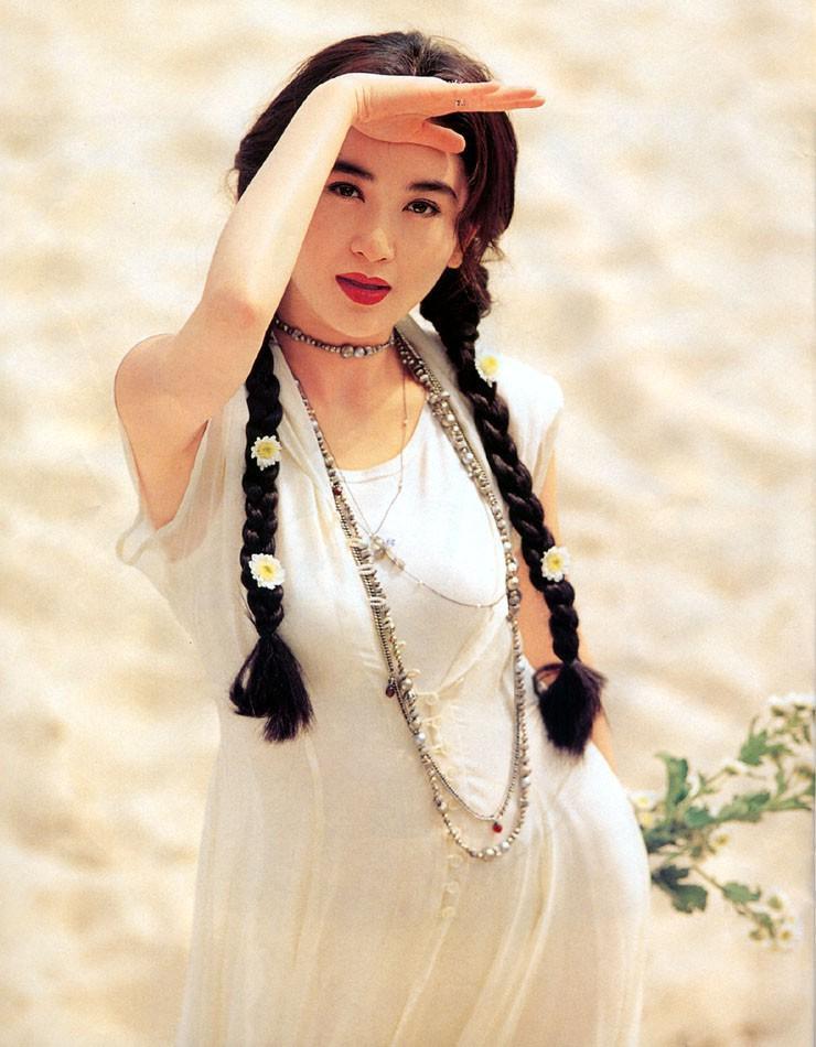 新版妲己惹争议：最美“狐狸精”，还得是她