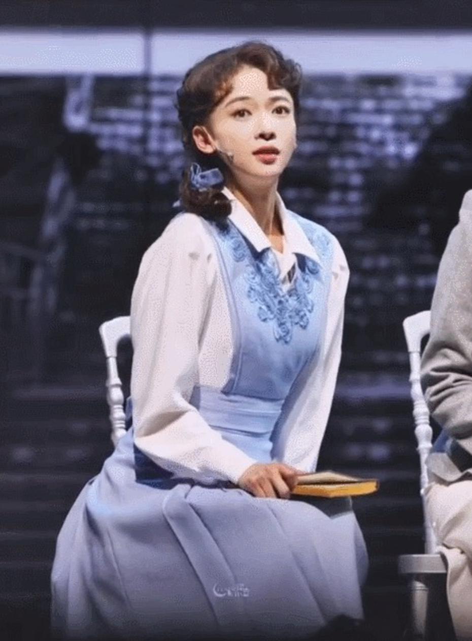 曾经的一姐沦落成内娱许沁？