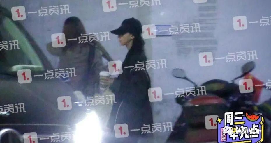 他俩居然还没分手？女方被吐槽有点恋爱脑了