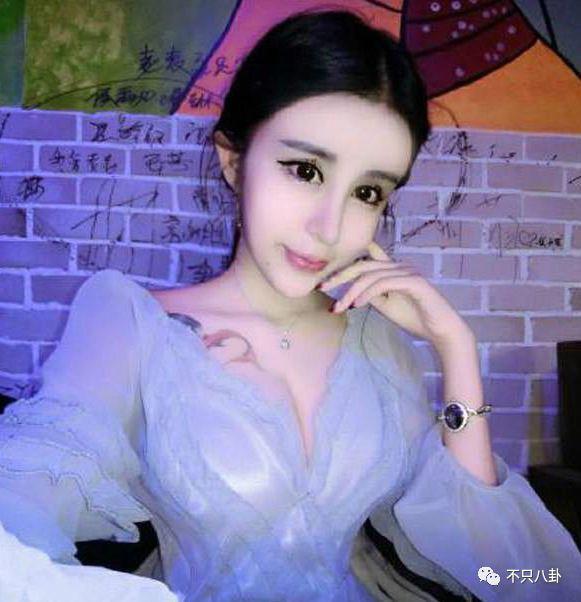他俩居然还没分手？女方被吐槽有点恋爱脑了