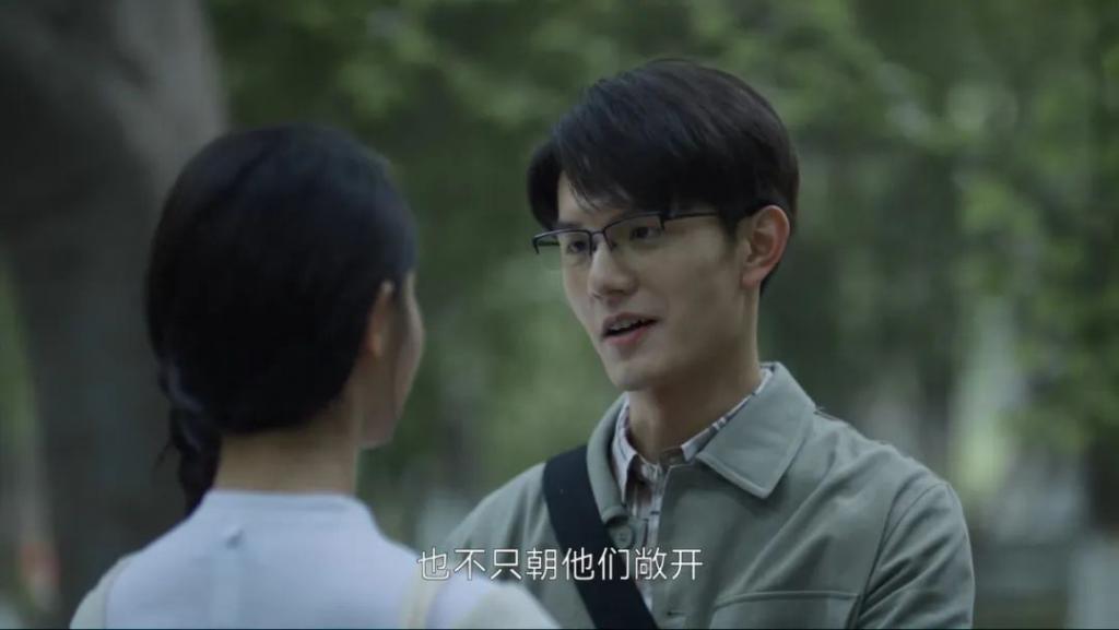 关晓彤和张一山翻身了？