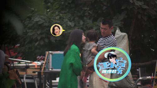 朱珠获老公孩子探班，1岁女儿推妈妈拒绝亲密互动显疏远