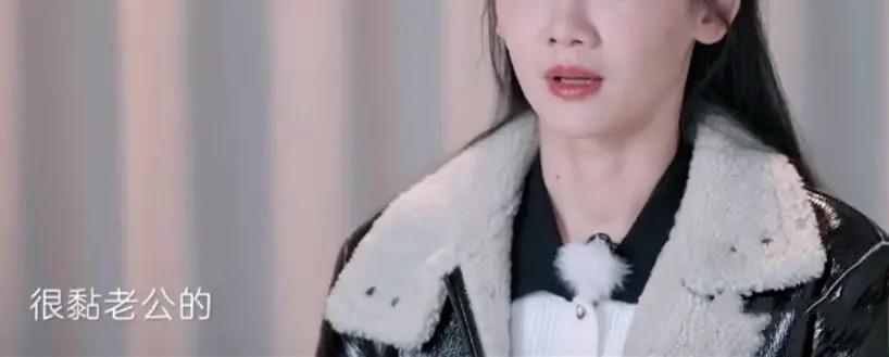 明星夫妻人设也塌了？无缝怀孕生娃被质疑靠孩子留住男人