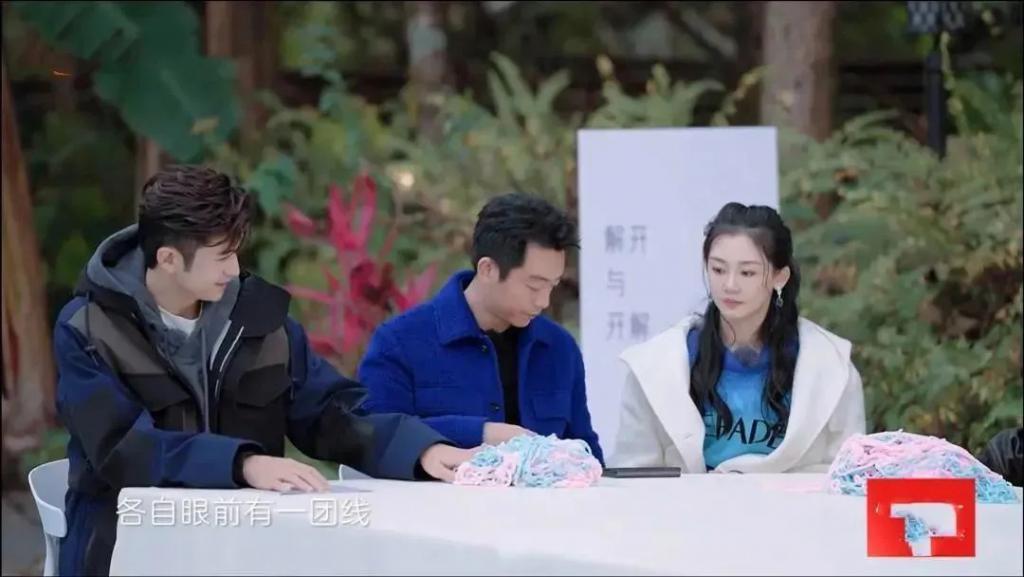 明星夫妻人设也塌了？无缝怀孕生娃被质疑靠孩子留住男人