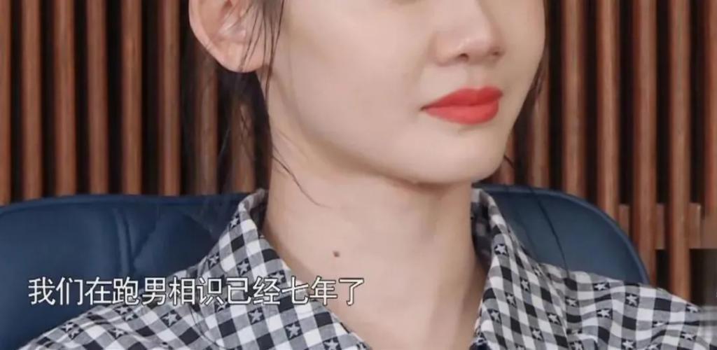 明星夫妻人设也塌了？无缝怀孕生娃被质疑靠孩子留住男人