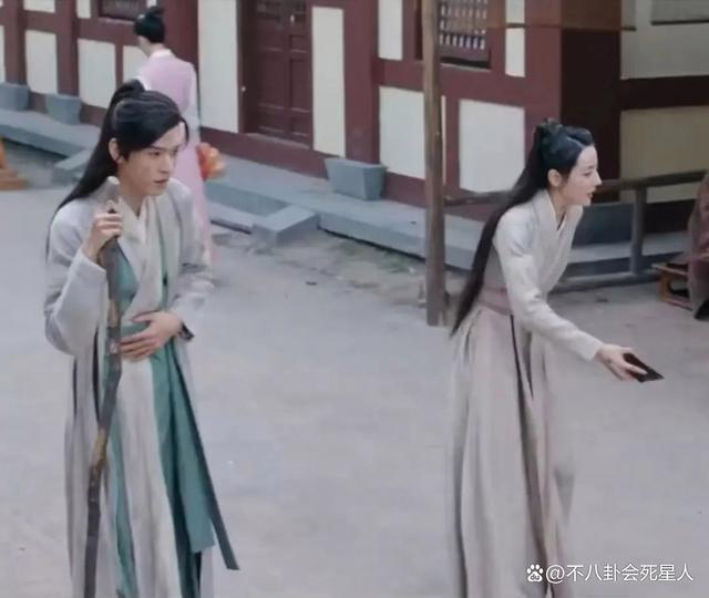 全妆出场造型精致，“迪丽热巴”们演的难民，把我看笑了