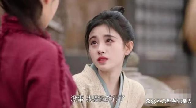 全妆出场造型精致，“迪丽热巴”们演的难民，把我看笑了