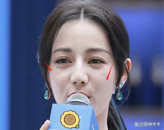 女明星最新生图，关晓彤浮肿，热巴脸部崎岖，杨紫腿型被嘲