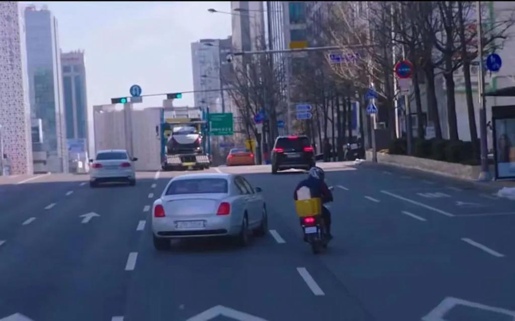 跟发疯的豪门千金比起来，女明星的素质都太好了