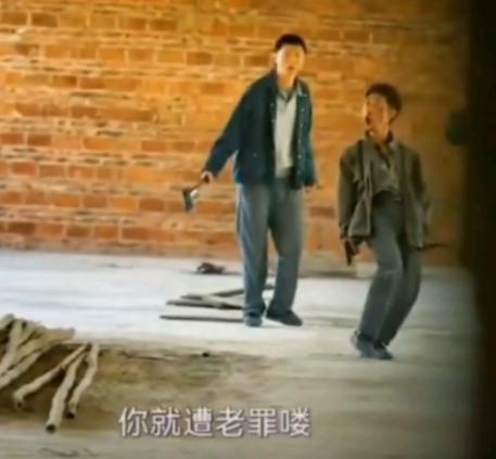 配角掀桌：脚踢待爆帝，手撕资选咖