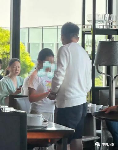 抢孩子大战开始！他俩比汪小菲大S离婚闹得还难看？