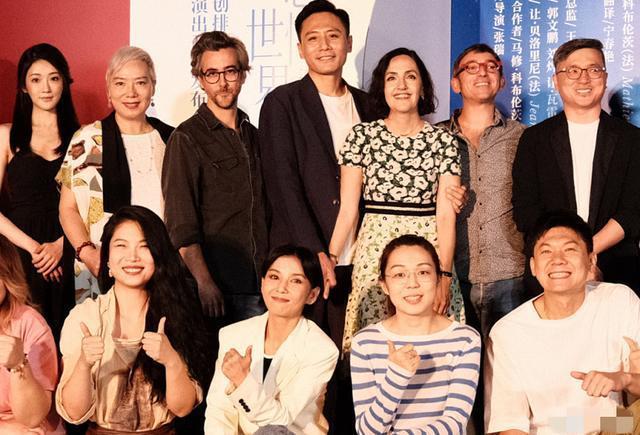 刘烨与妻子安娜首次合作话剧 幸福称感觉像新蜜月