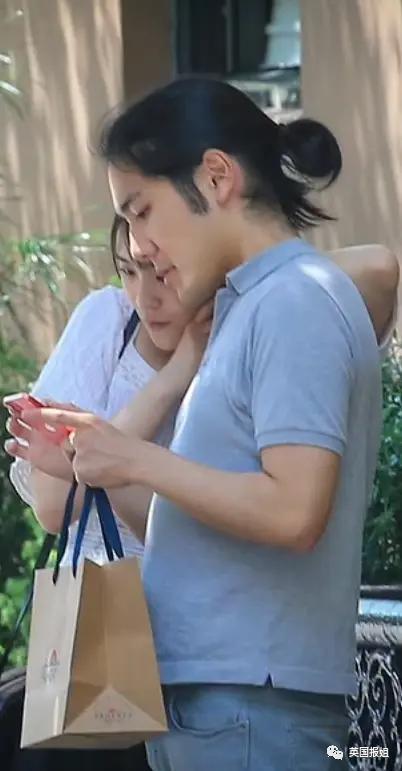 真子公主与驸马“私奔”美国！律师上岸、牵手挤公交超幸福