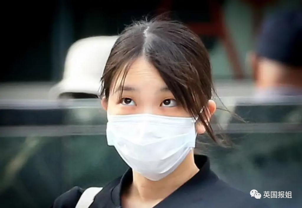 真子公主与驸马“私奔”美国！律师上岸、牵手挤公交超幸福