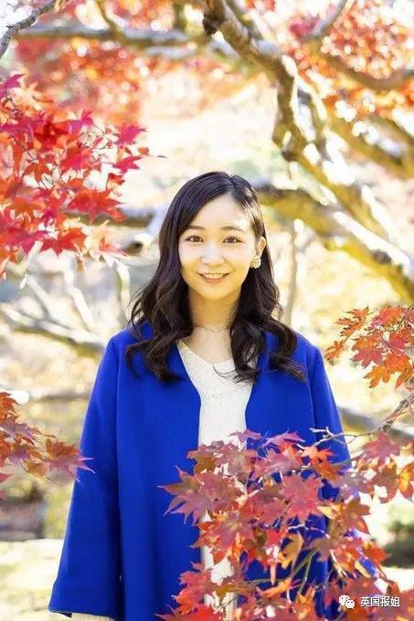 真子公主与驸马“私奔”美国！律师上岸、牵手挤公交超幸福