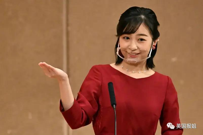 真子公主与驸马“私奔”美国！律师上岸、牵手挤公交超幸福