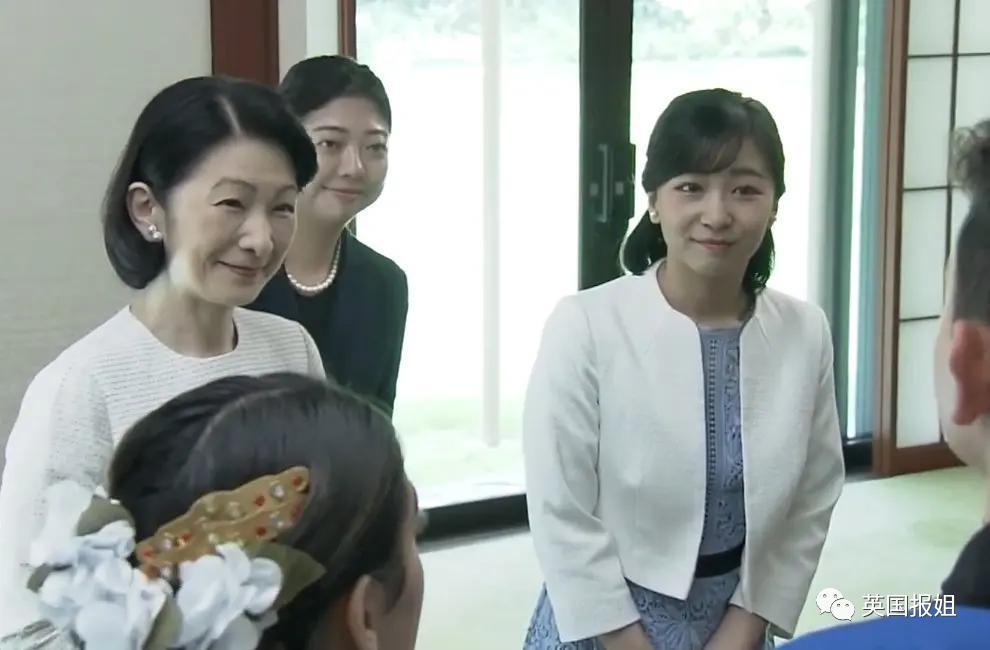 真子公主与驸马“私奔”美国！律师上岸、牵手挤公交超幸福