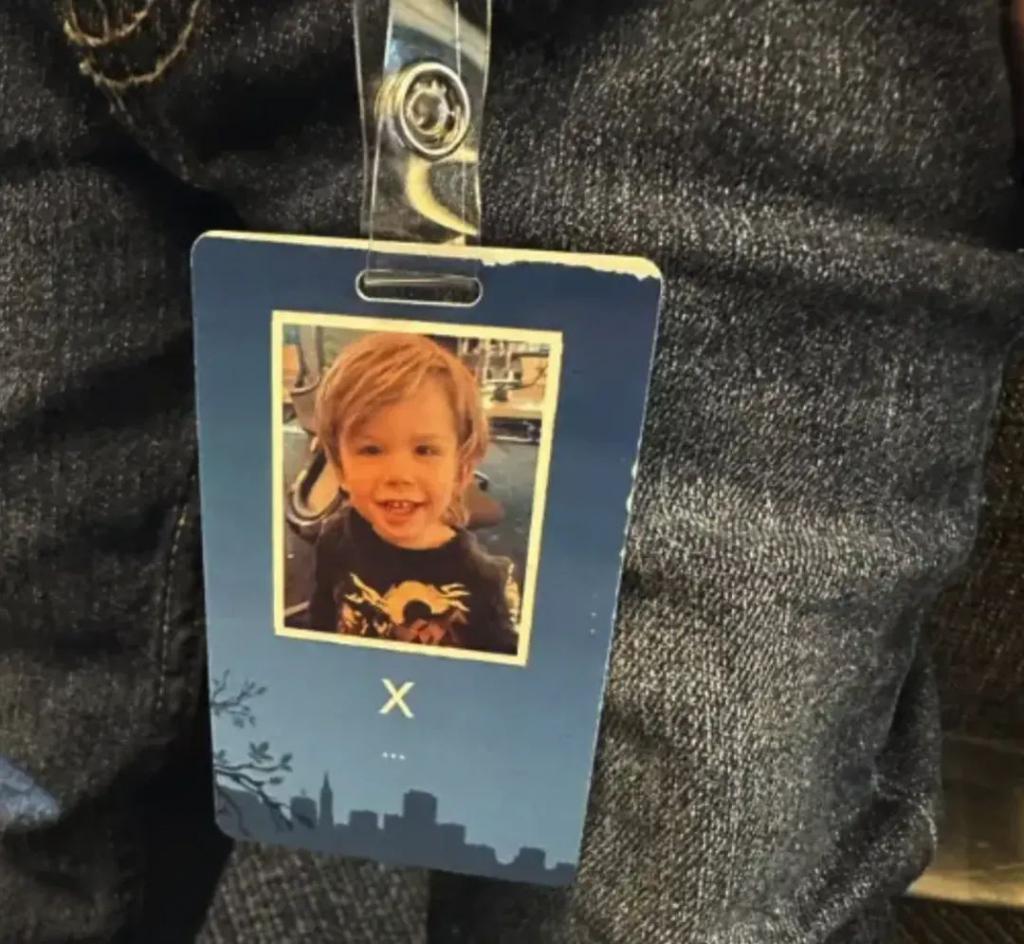 马斯克再出大招，推特“蓝鸟”飞了