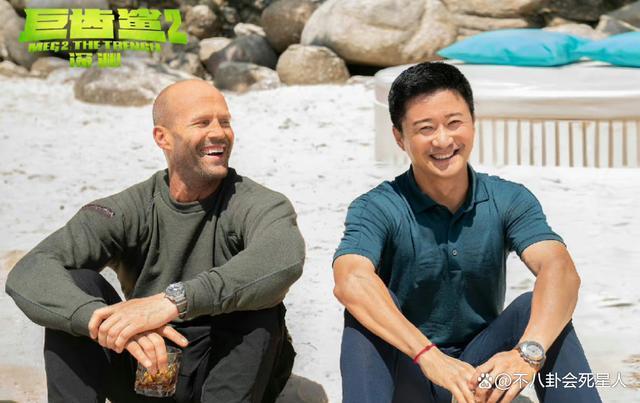 吴京新片将上映，明明是三百亿影帝，却给美国人作配