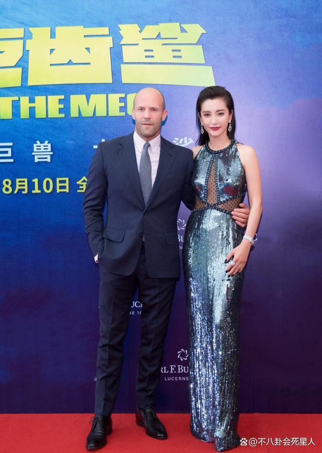 吴京新片将上映，明明是三百亿影帝，却给美国人作配