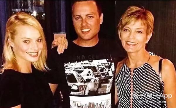 芭比找她来演，凭什么？就凭她是真芭比！