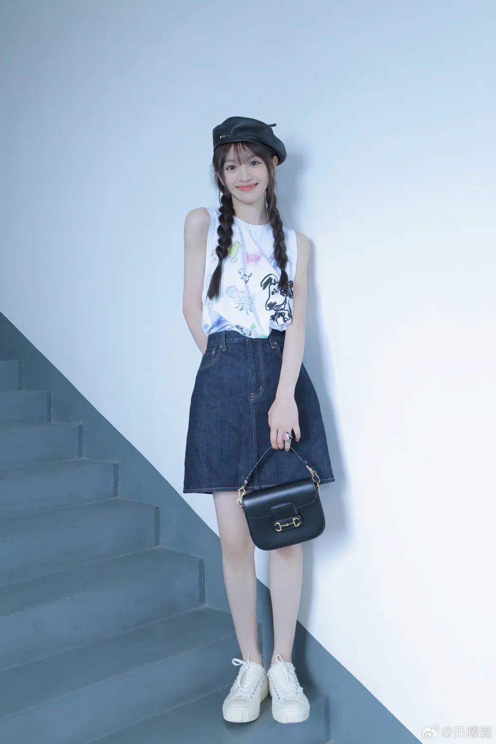 不装了，压根儿不是什么甜妹？