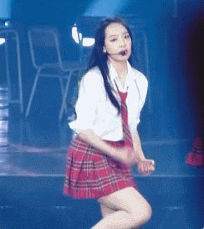 不装了，压根儿不是什么甜妹？