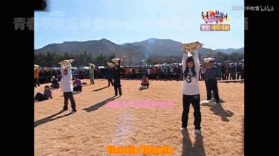 不装了，压根儿不是什么甜妹？