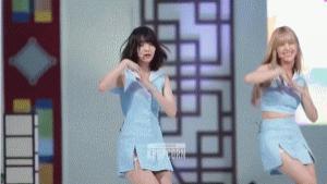 不装了，压根儿不是什么甜妹？