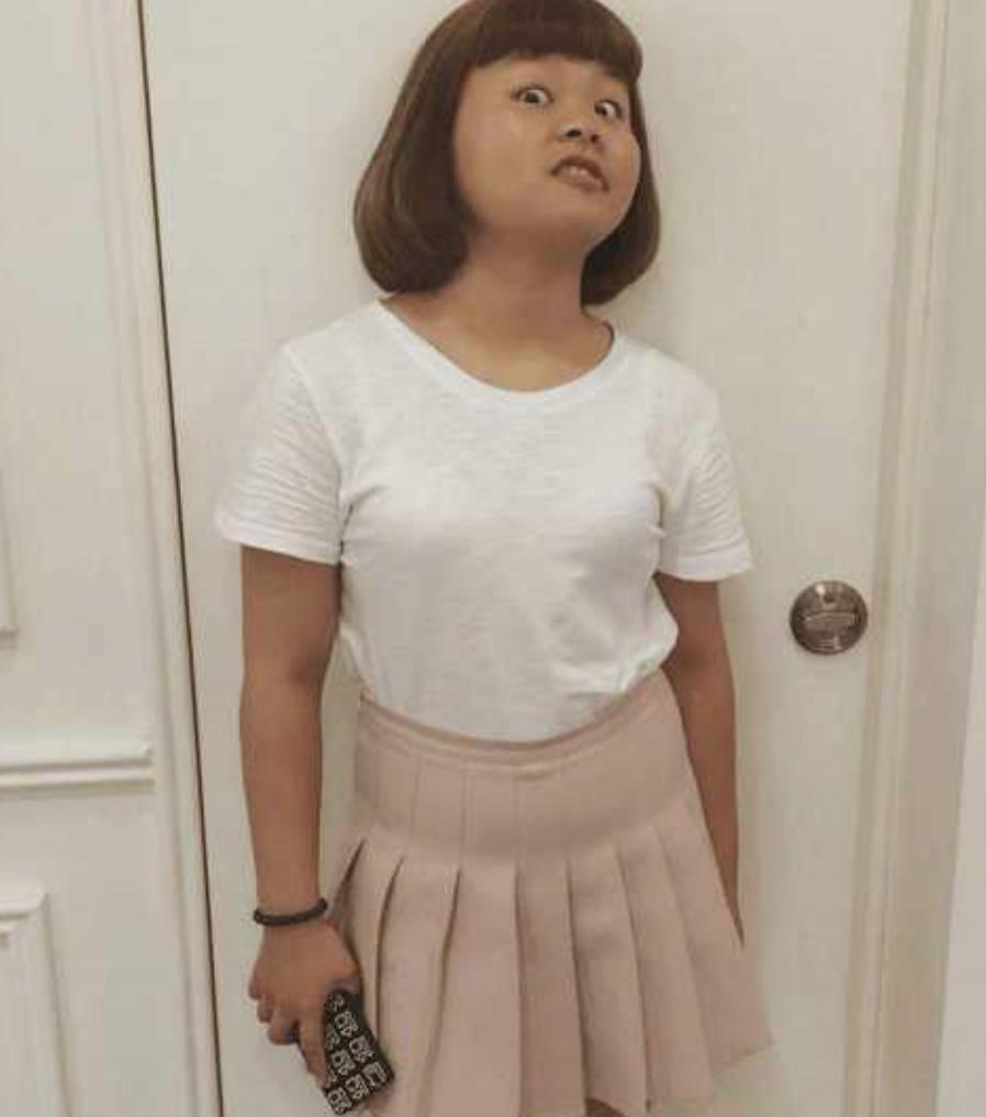 不装了，压根儿不是什么甜妹？