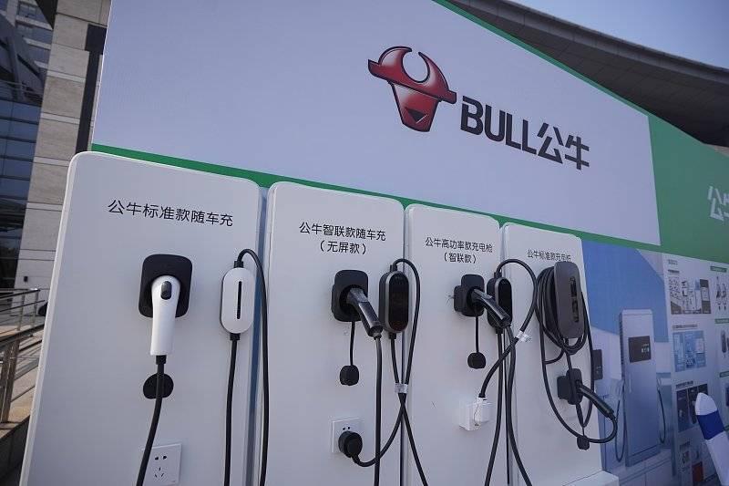 “插座大王”为啥要抢新能源生意？