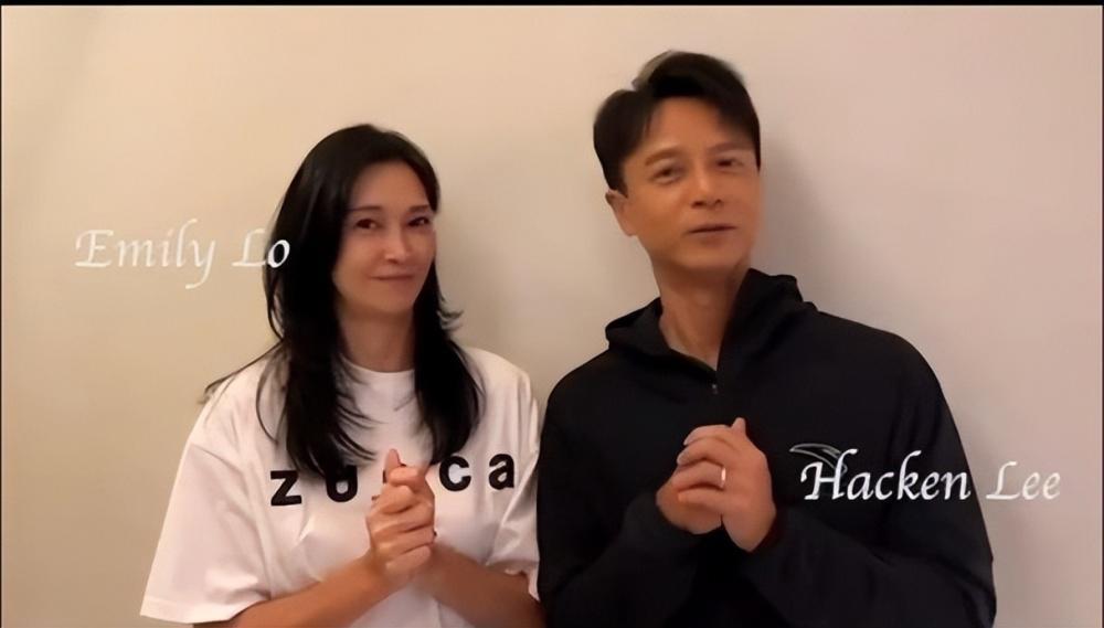 王宝强携女友冯清为甄子丹庆生,二人罕见正面合影