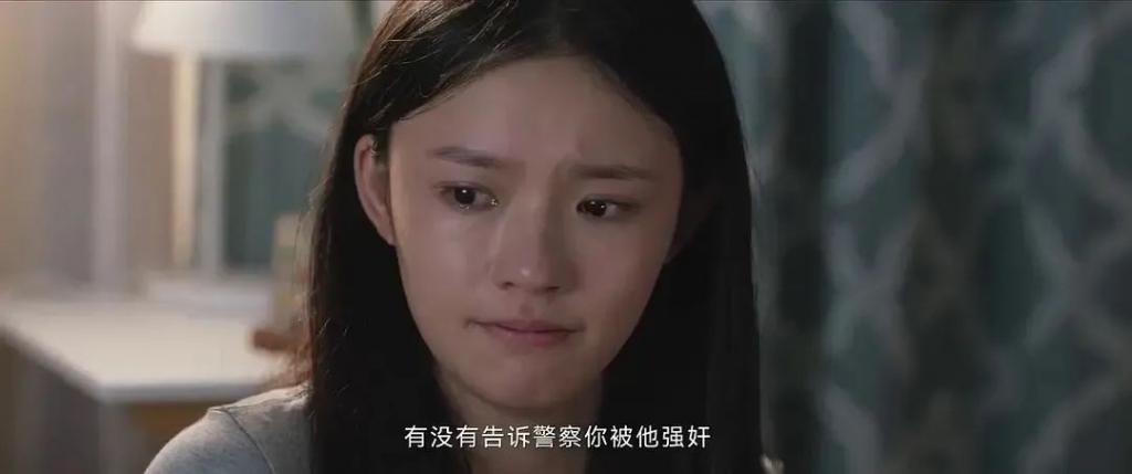 国产剧终于有「走一步退三步」的女主了