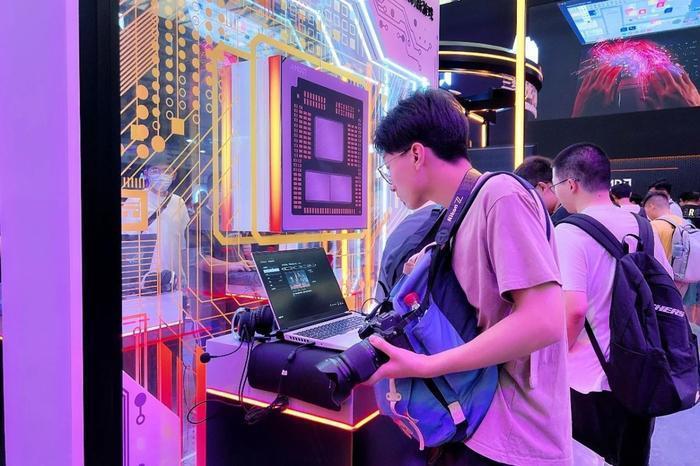 全线产品亮相ChinaJoy！机械革命携手AMD打造全场景PC生态