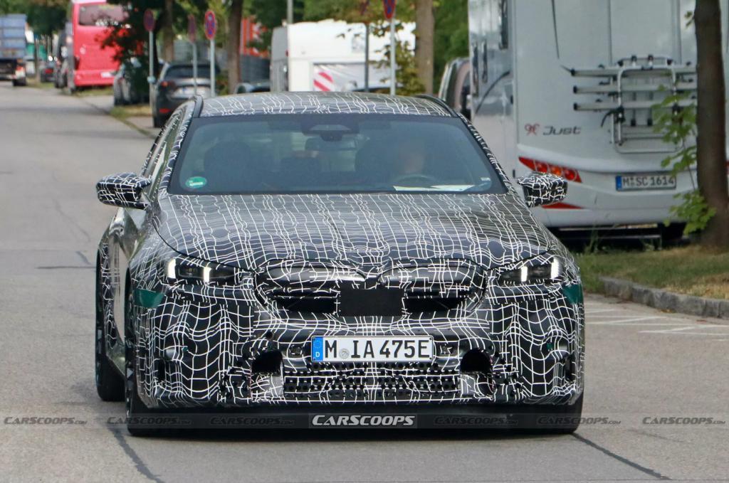 2025 款宝马 M5 Touring 汽车路测照片曝光