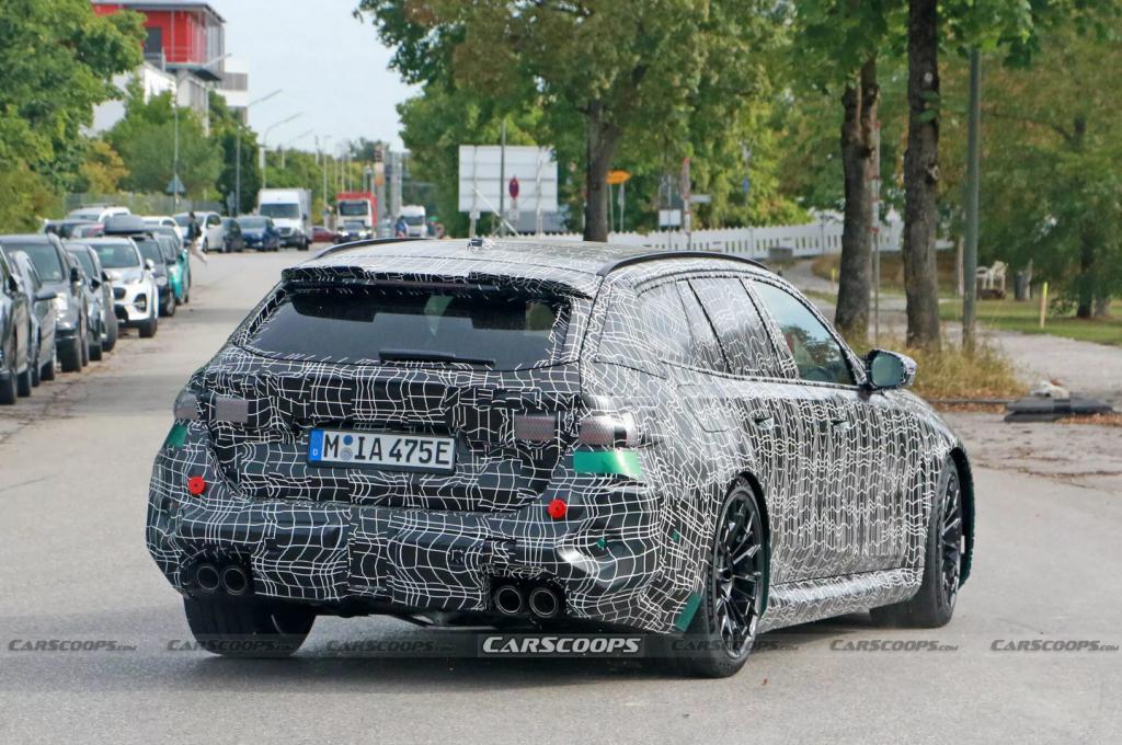 2025 款宝马 M5 Touring 汽车路测照片曝光
