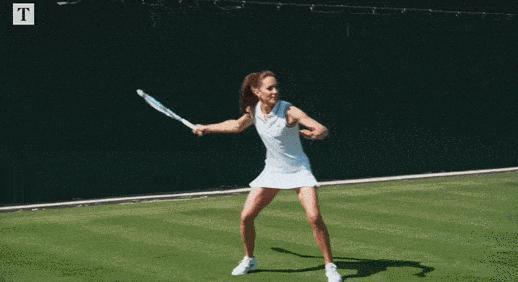 已婚的她对男偶像公开做这个举动很不妥？当有钱人家儿媳真难