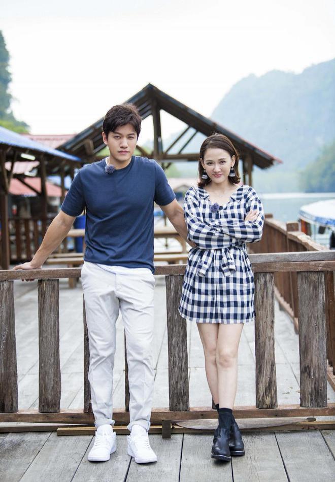 陈乔恩和老公庆相识4周年，Alan说情话示爱妻子，看不出9岁年龄差