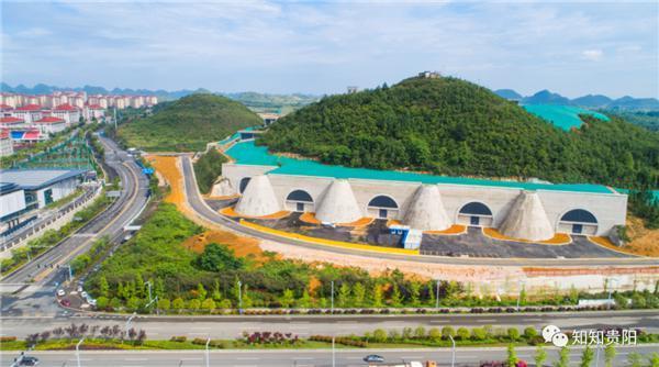 AI没抢走工作，可能先抢走你的农夫山泉