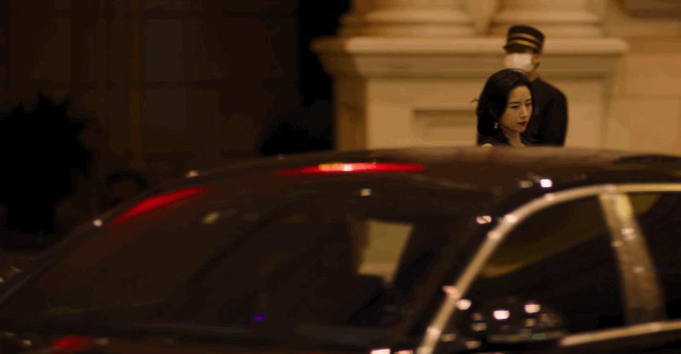 被嘲丑的周迅，终于翻身了