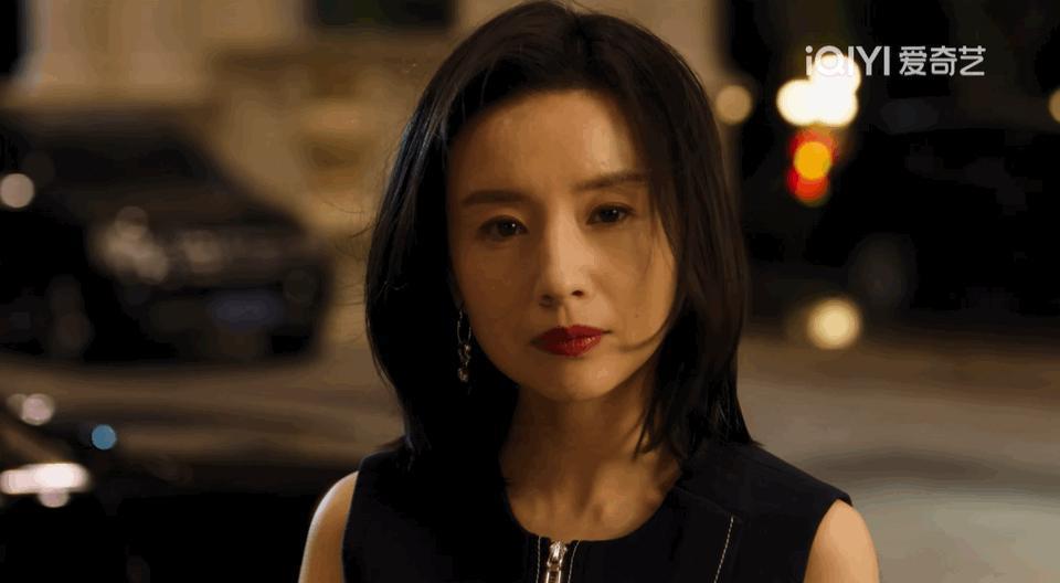 被嘲丑的周迅，终于翻身了