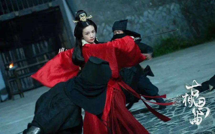 被嘲丑的周迅，终于翻身了