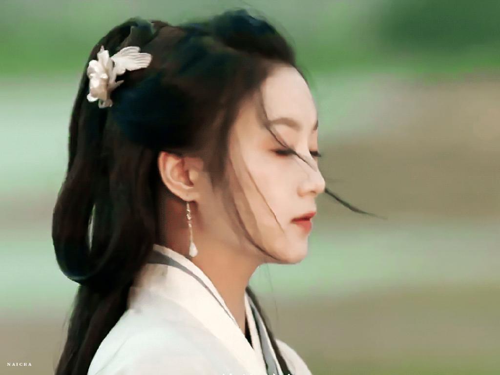 被嘲丑的周迅，终于翻身了